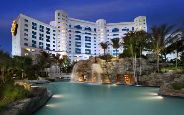 Seminole Hard Rock Hotel and Casino вид на фасад