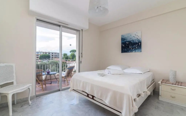 Grand T3 Juan les Pins, 2 balcons, proche plage