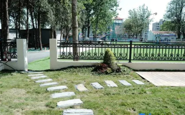 Jimeng Yunjv Homestay Hotel (Qingzhou Museum Fangongting Park)