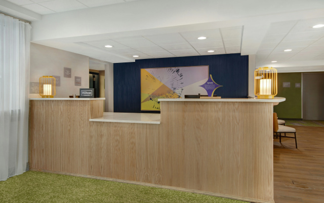 Spark by Hilton Rochester University Area
