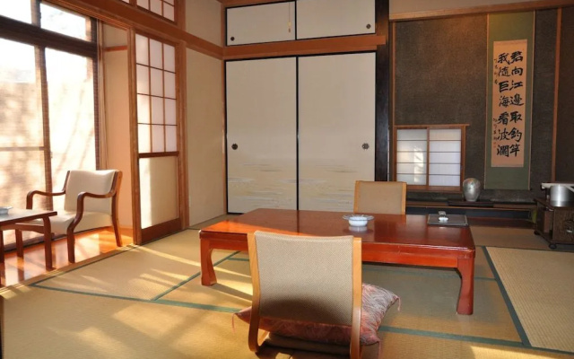 Seishohtei Shirasuna