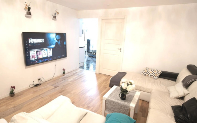 ***Upscale***City Center*