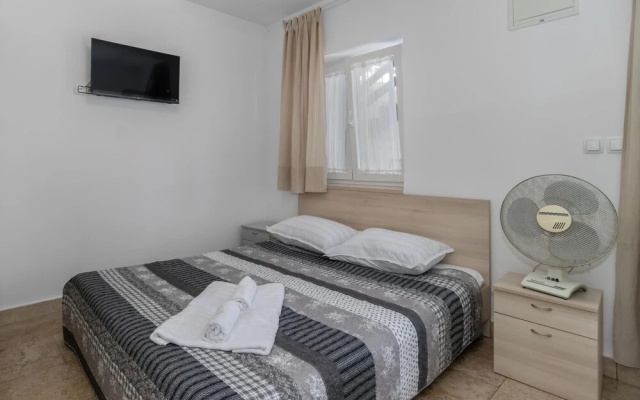 Awesome Apartment in Crikvenica With Wifi