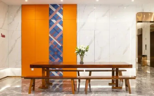 Century Elegance  Hotel (Hangzhou Qianjiang Century City Olympic Sports Center)