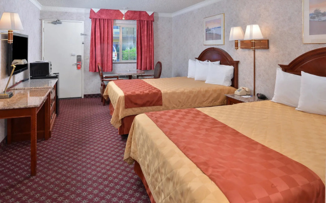 Americas Best Value Inn & Suites Fontana