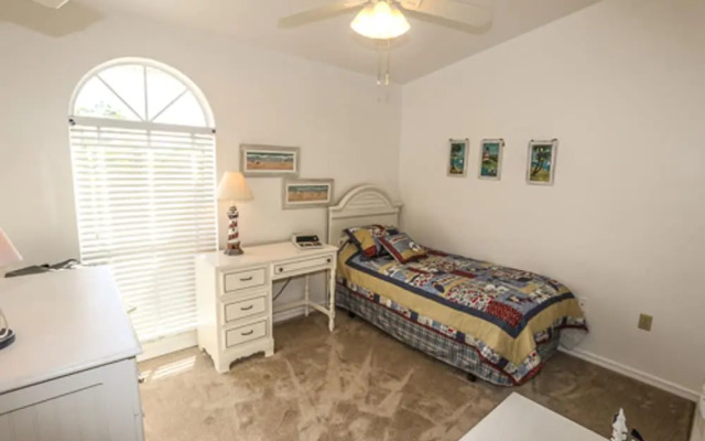5211 Avenida Pescadora