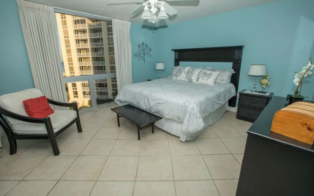 Shoreline Towers 1063 2 Bedroom Condo by RedAwning
