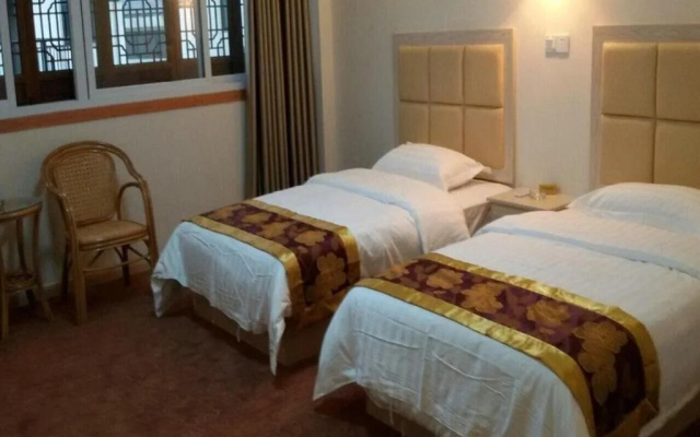 Chizhou Xiaocunzhilian Business Hotel