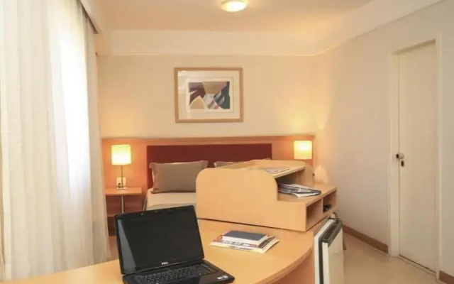 Bienal First Class Flat Service - UH 1107