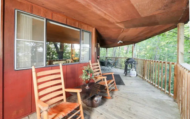 1429 Zurich Rd Chalet