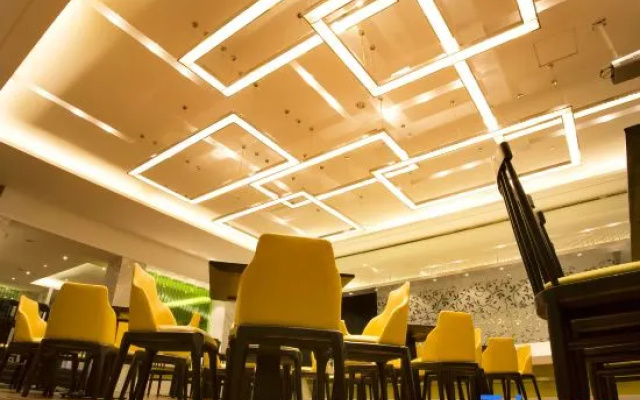 China Youth Hostel Landscape Garden Hotel (Suzhou Wujiang RT-Mart)