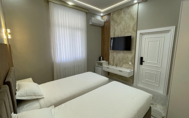 Bahrom Boutique Hotel