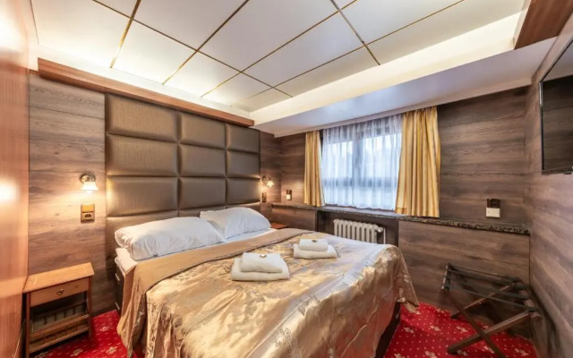 Botel Albatros