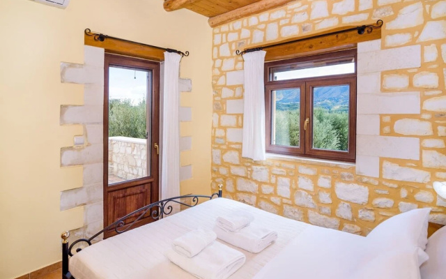 Villa Ostria Near Georgioupolis - 5BD 4BA 10pl