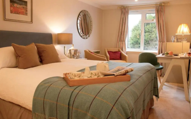 The Airds Hotel & Restaurant