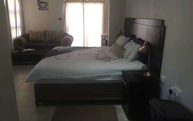 Eagle Suites Guest House