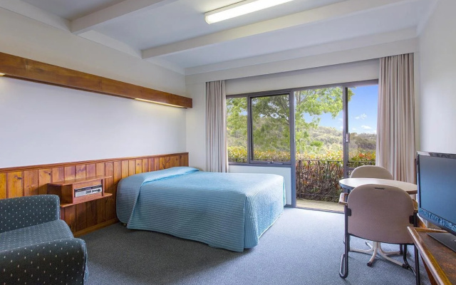 Village Family Motor Inn