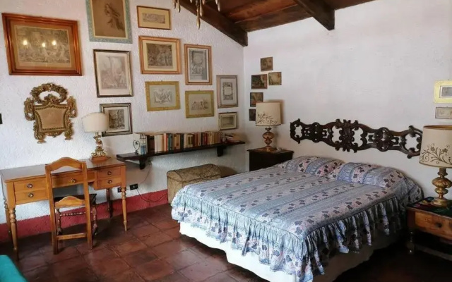 Casa Madrigal