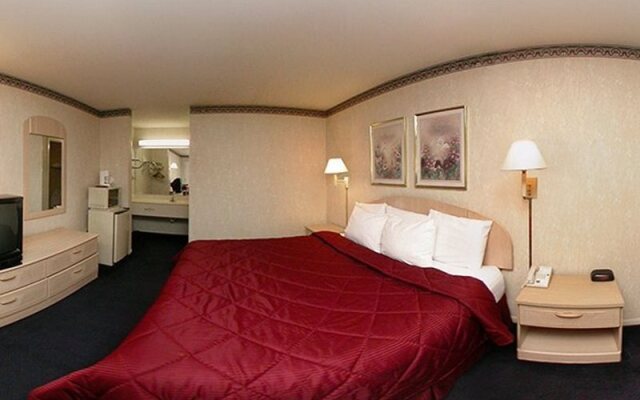 Rodeway Inn & Suites Highway 290 Northwest 1