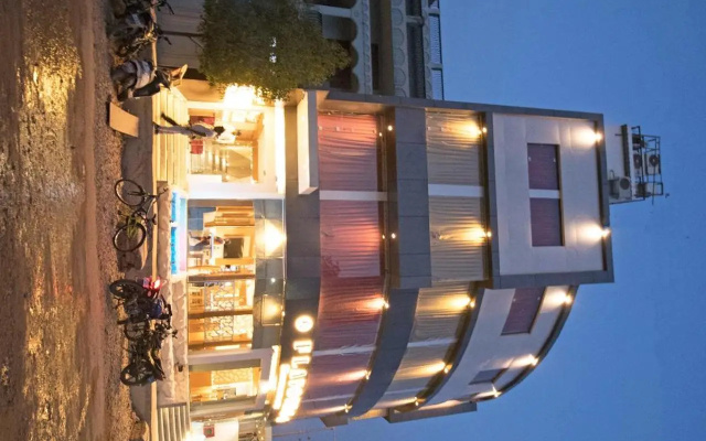 Hotel Vagmi
