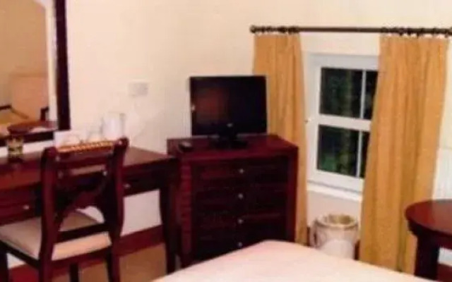 The Hollybrook Country Inn