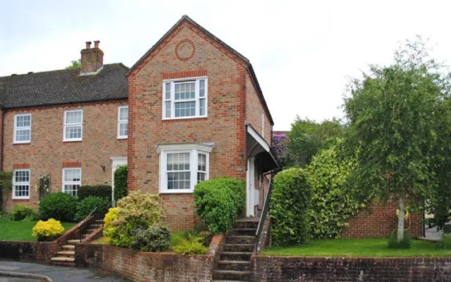 Birch End, Midhurst