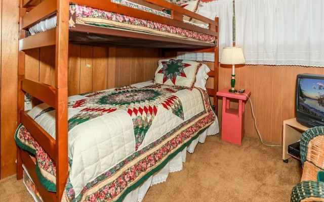 The Petite Cabin