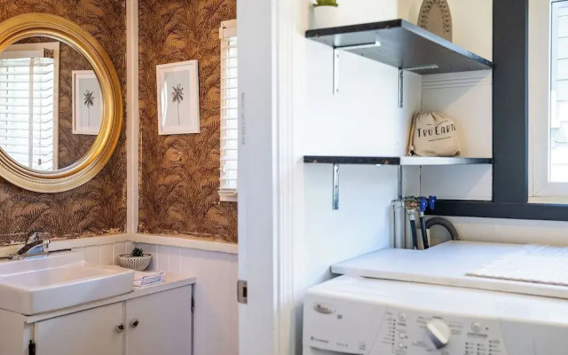 The Downtown Hive by Revelstoke Vacations