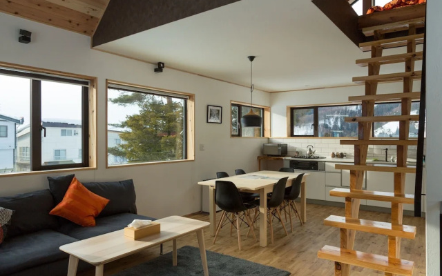 Harvest Eco House