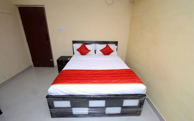OYO 9026 JJ Palace