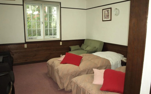 Royal Silk Inn