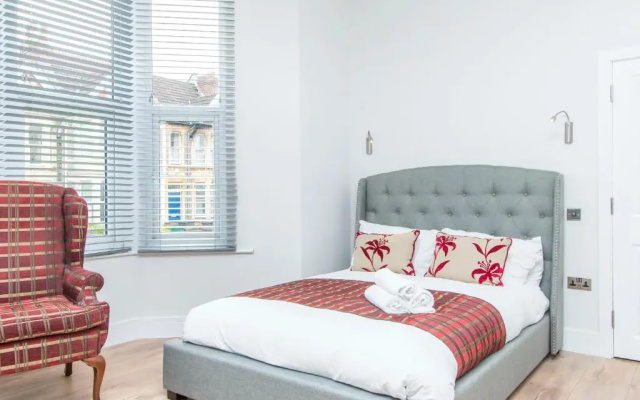 Coldharbour Suites (Adults Only)