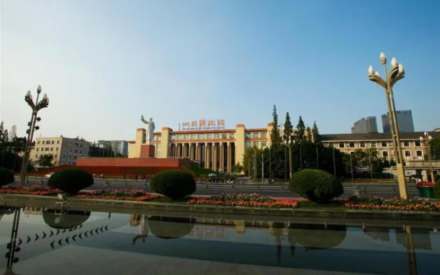 Xana Hotelle Chengdu East Railway Station Branch