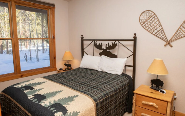 8750 Trappers Crossing 2 Bedroom Condo by RedAwning