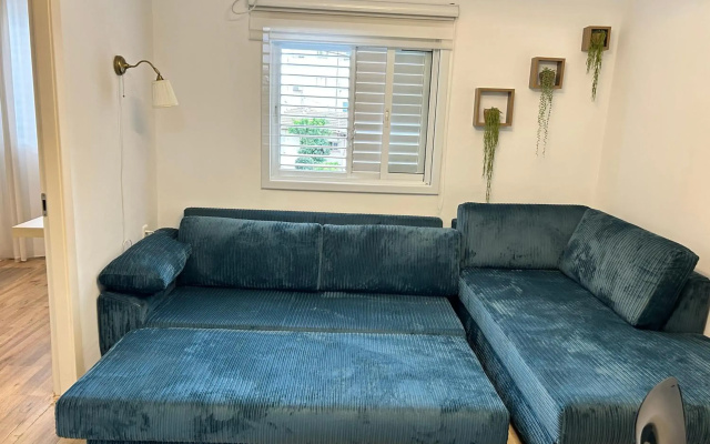 2 Bedrooms Apartment " Marcheliz " in Bat-yam