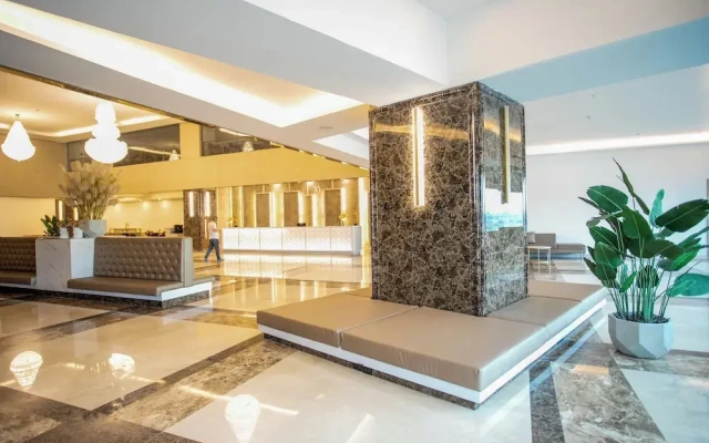 Enrich Grand Hotel