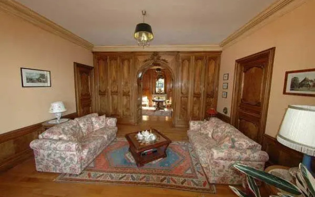 Chambres dHôtes Château de la Charmeraie