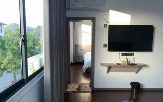 Qingyaxuan Homestay (Tonglu Kaiyuan Senbo Resort Paradise OMG Heartbeat Park)