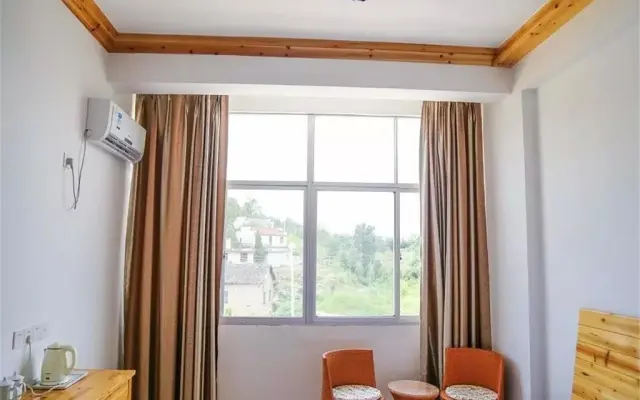 Huishu Renjia Inn