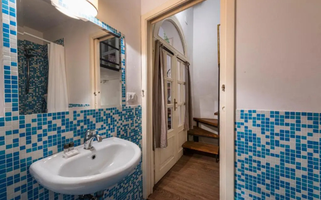 Florence Hideaway by Mmega