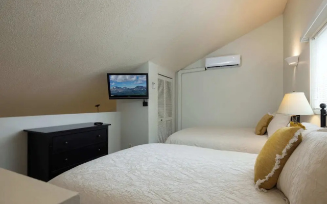 Ponderosa Resort Condo for 6!