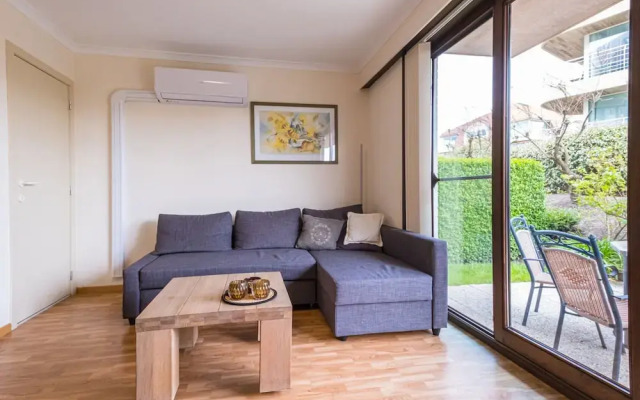 Cozy Apartment With Terrace