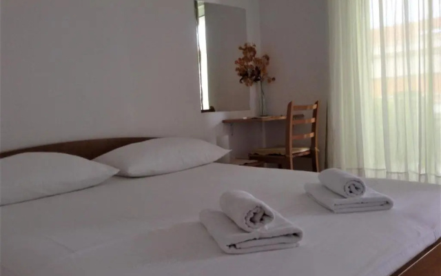 Apartments Leut