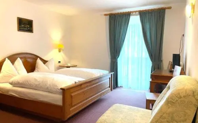 Hotel Larch