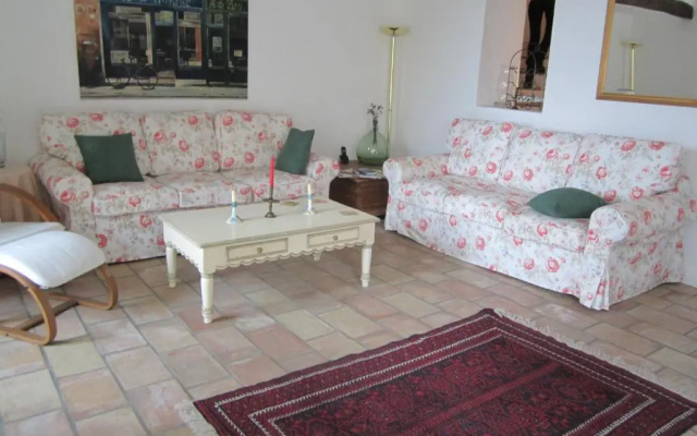 28 Rue de la Ferrage