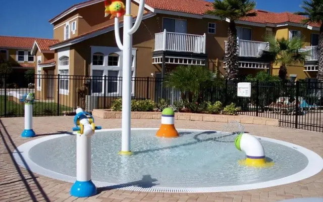 Hotel 1029 Lake Berkley Drive 4 Bedrooms,