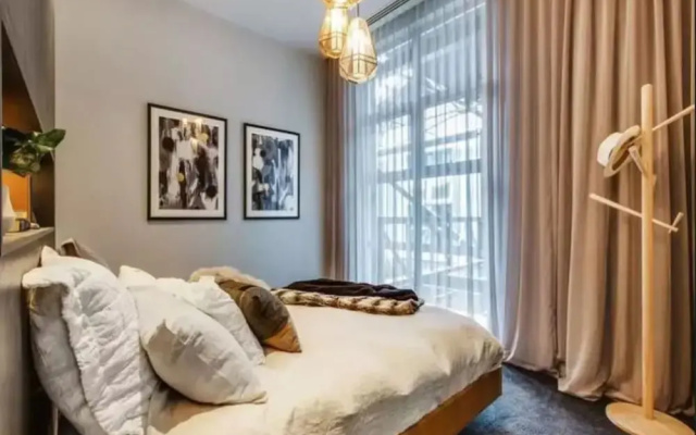 ReadySet Apartments at Glasshouse