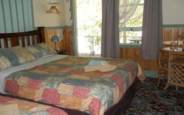 Snug as a Bug Motel