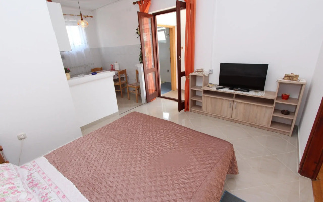 Apartments Eni