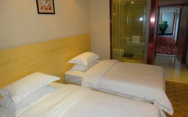 Hawks Holiday Hotel